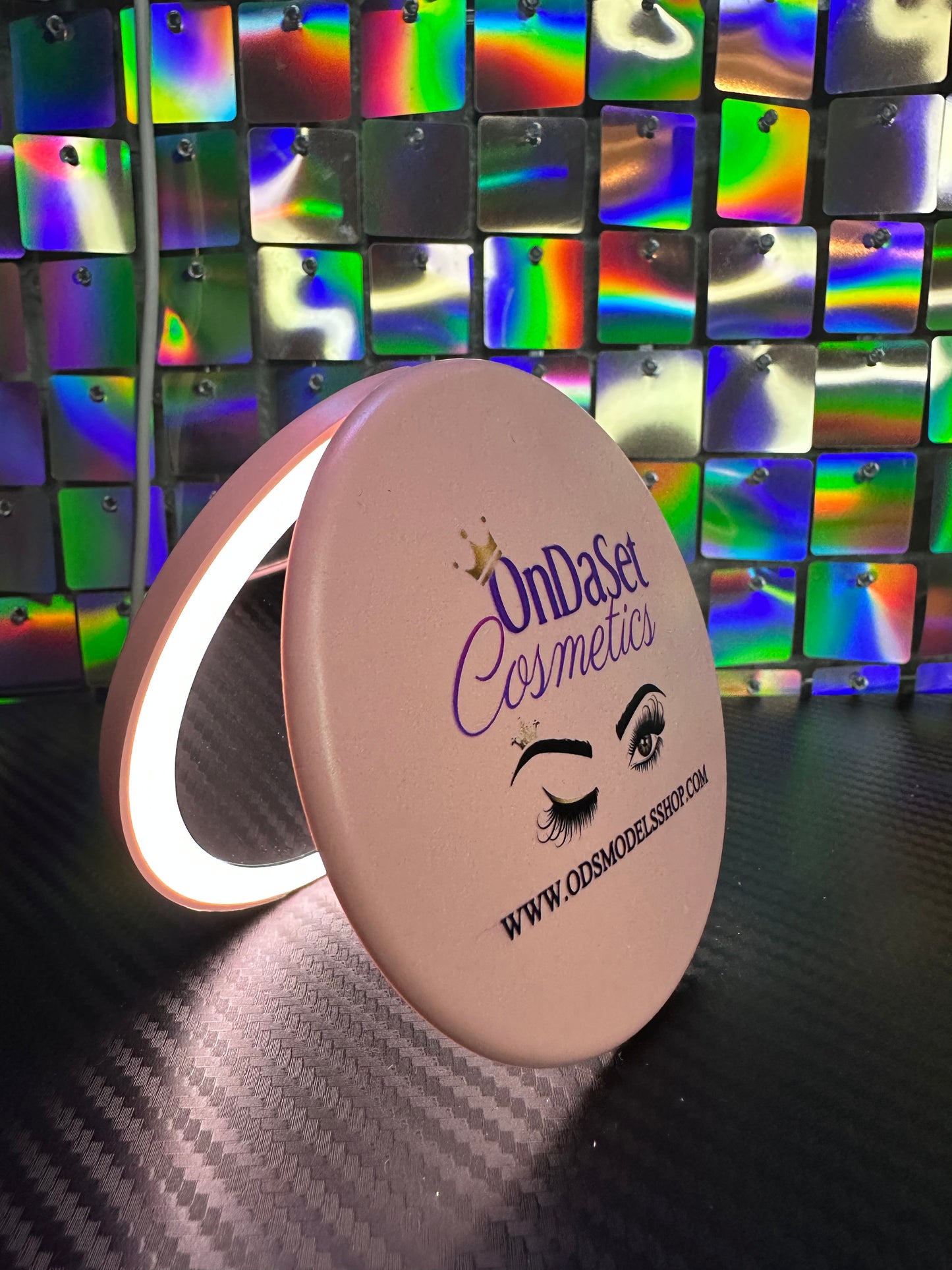 Led Compact Baddie Mirror